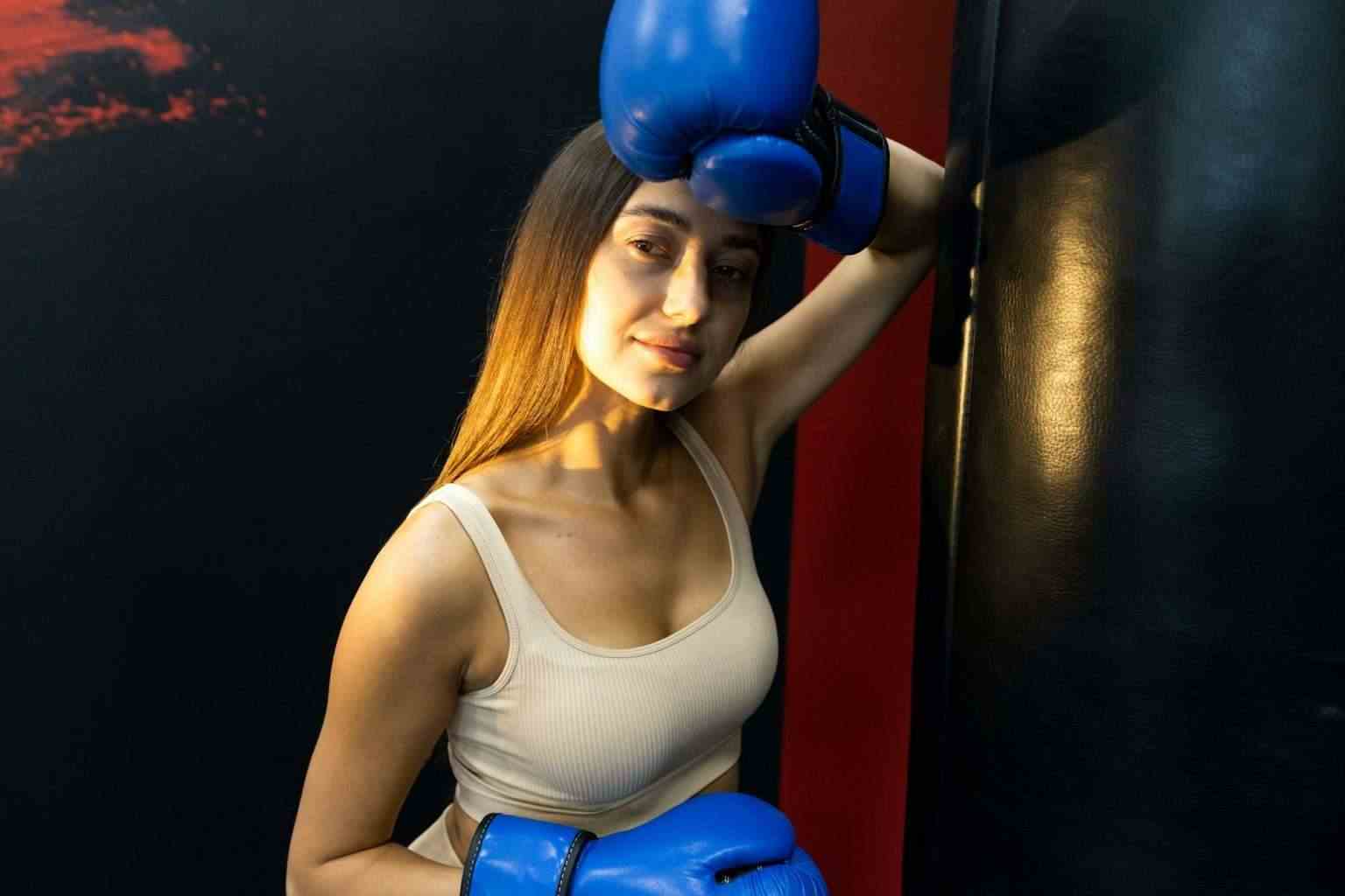 Classement UFC : Serghei Spivac égalise Stipe Miocic après sa victoire au Main Event gant de combat