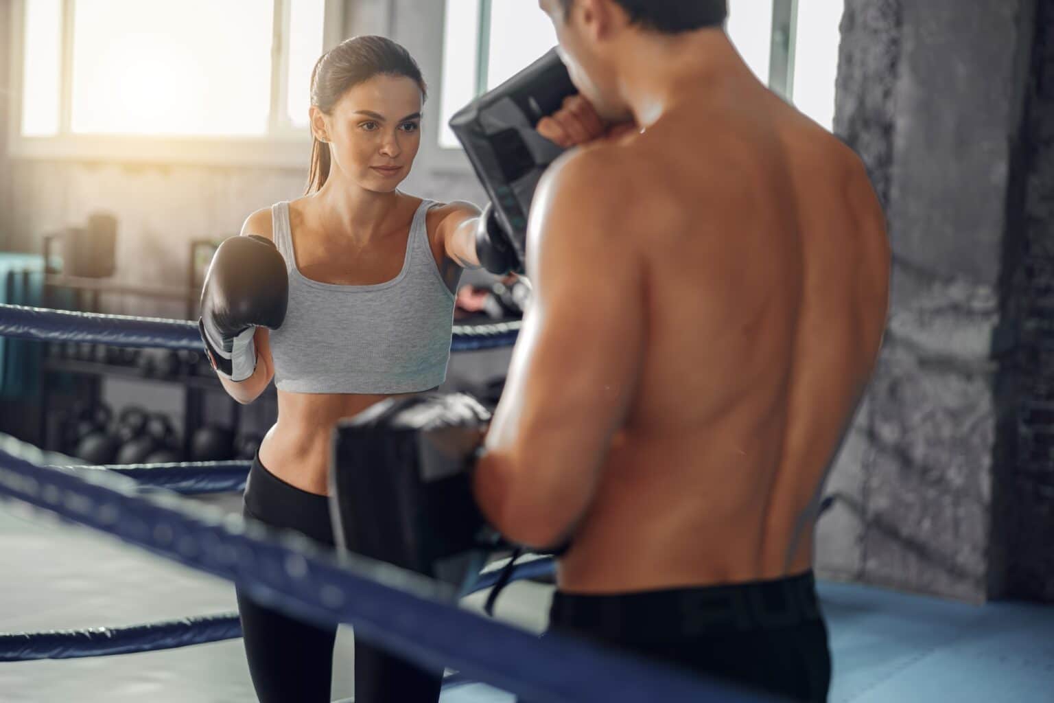 Un combattant suspendu 18 mois après un test positif avant son combat Sports in the gym